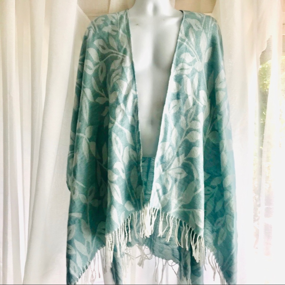 Noelle Women’s Wrap Sky Blue White Shawl Leaf Motif Fringe Trim
